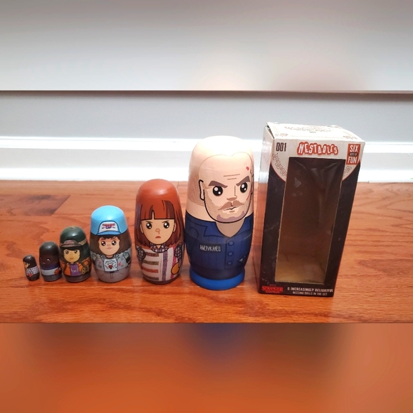 Toys 222 Stranger Things Nestables Wooden Nesting Dolls 6 Dolls In 1